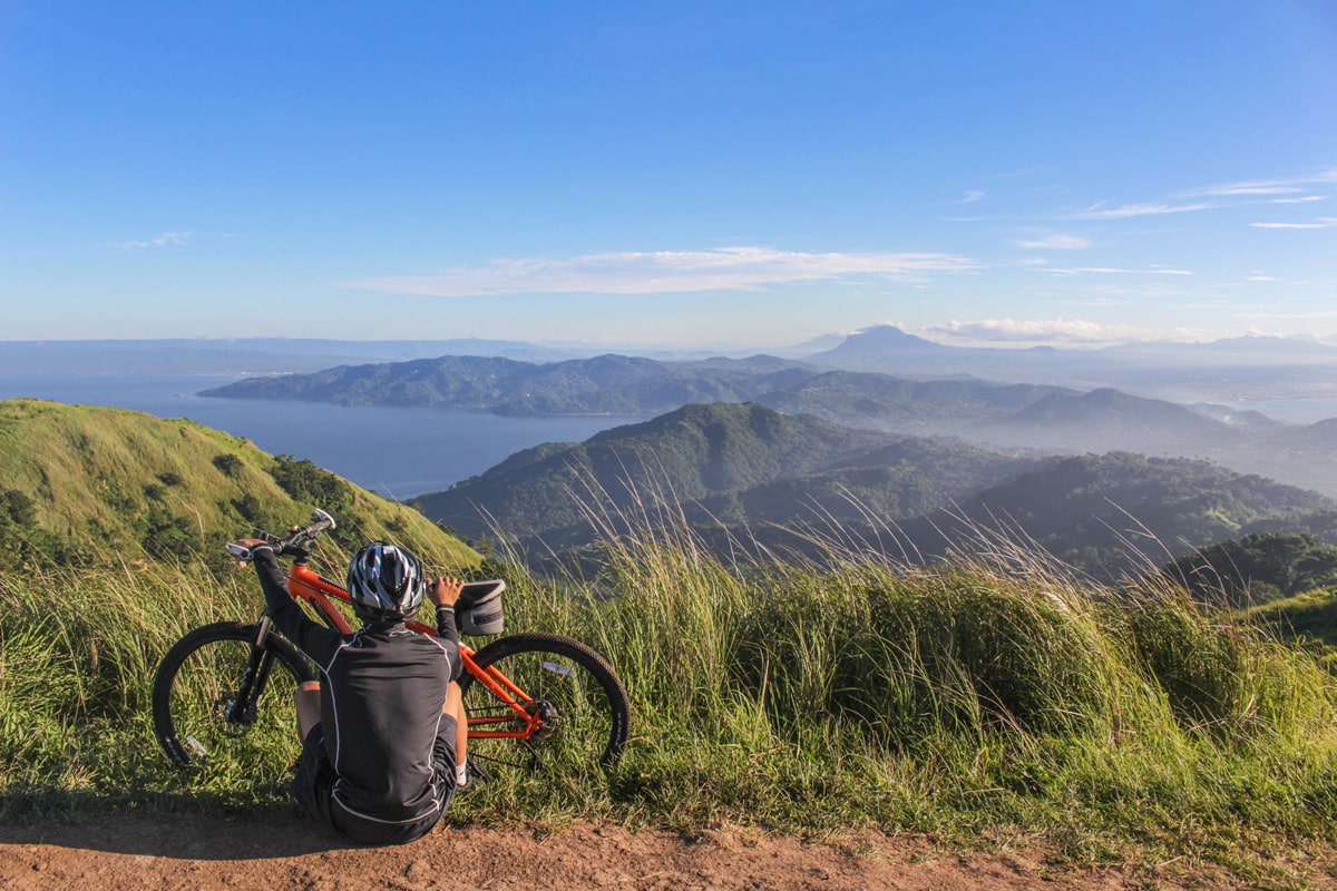 Escursioni in bicicletta su strada o da enduro